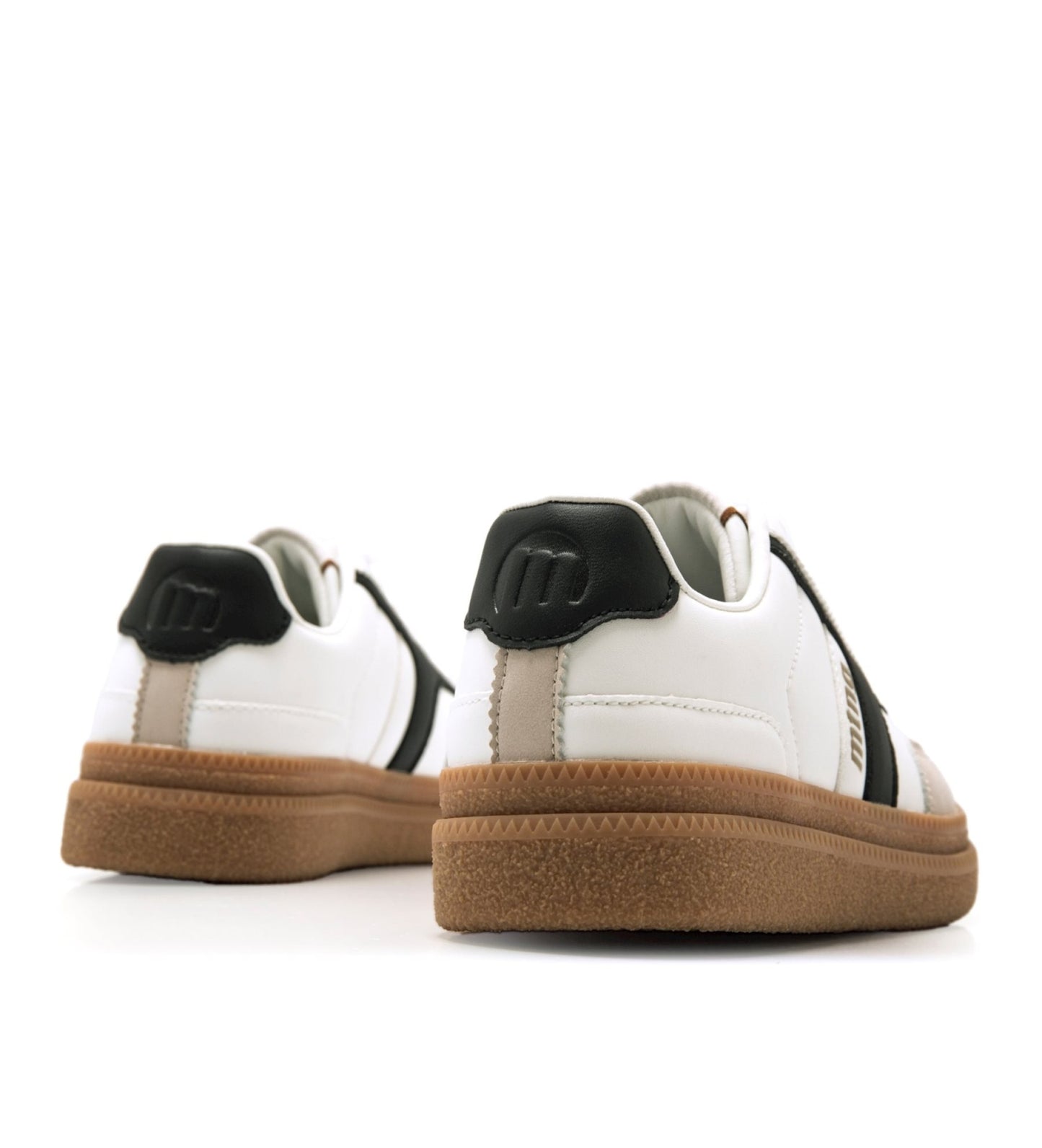 Mustang Cumbia Trainers in White