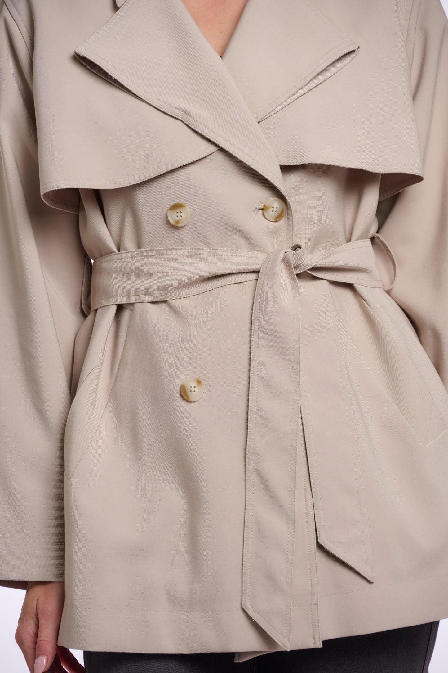 Bebel Short Trench Coat in Desert