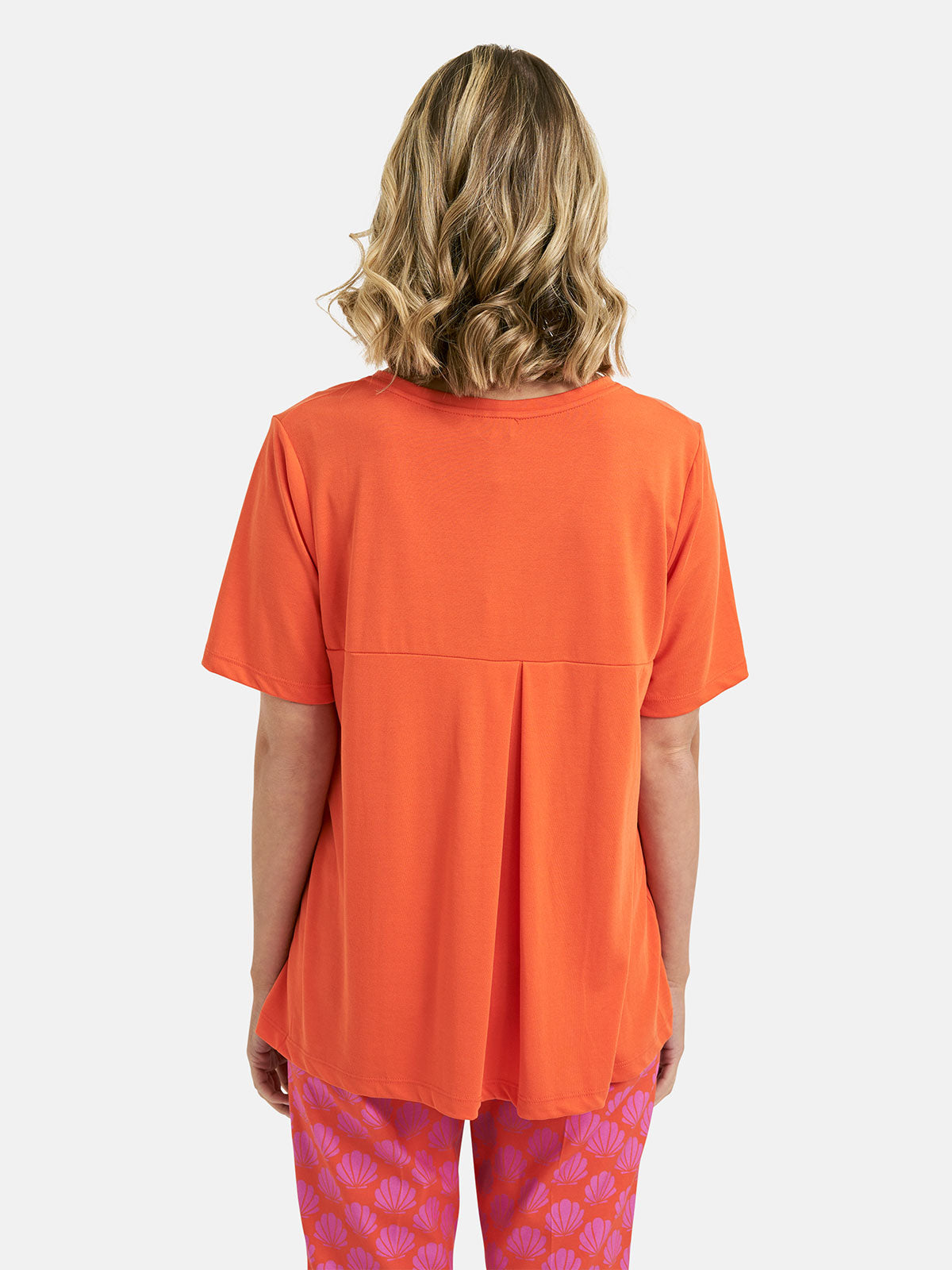 V-Neck Tshirt in Hot Orange