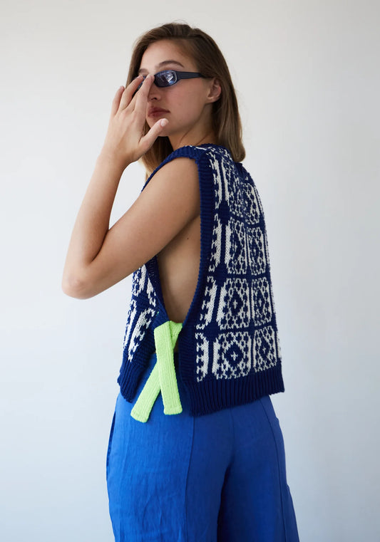 Dr Bloom Gusto Sleeveless Vest in Blue