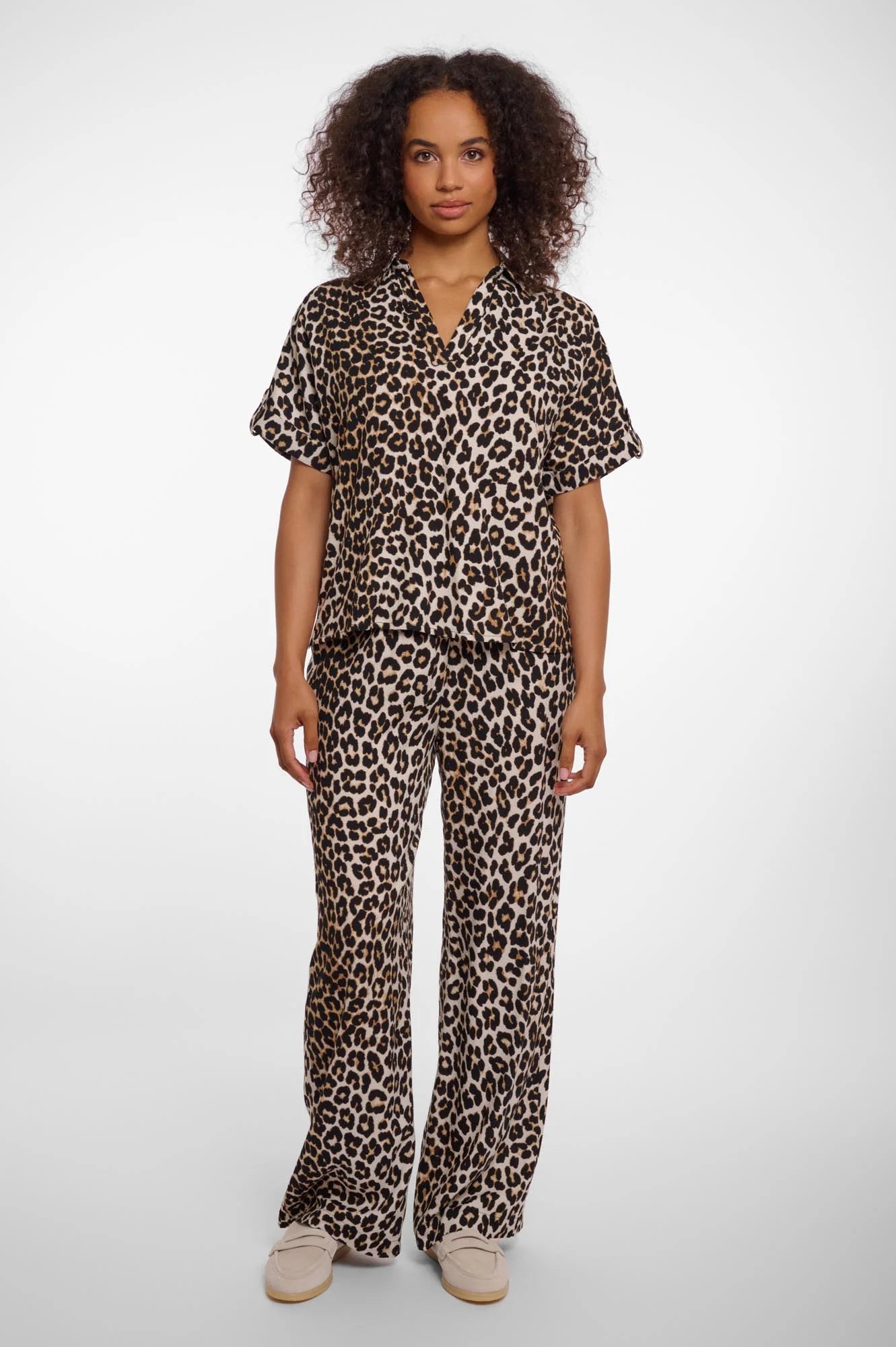Rino & Pelle Short Sleeve Blouse in Leopard