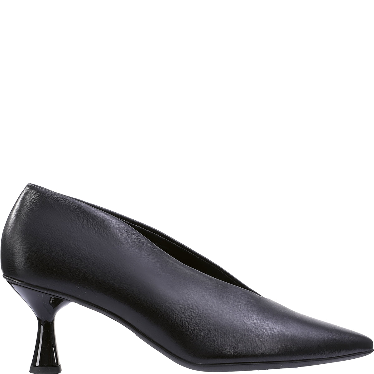 Low Heeled Court Shoe in Swcharz