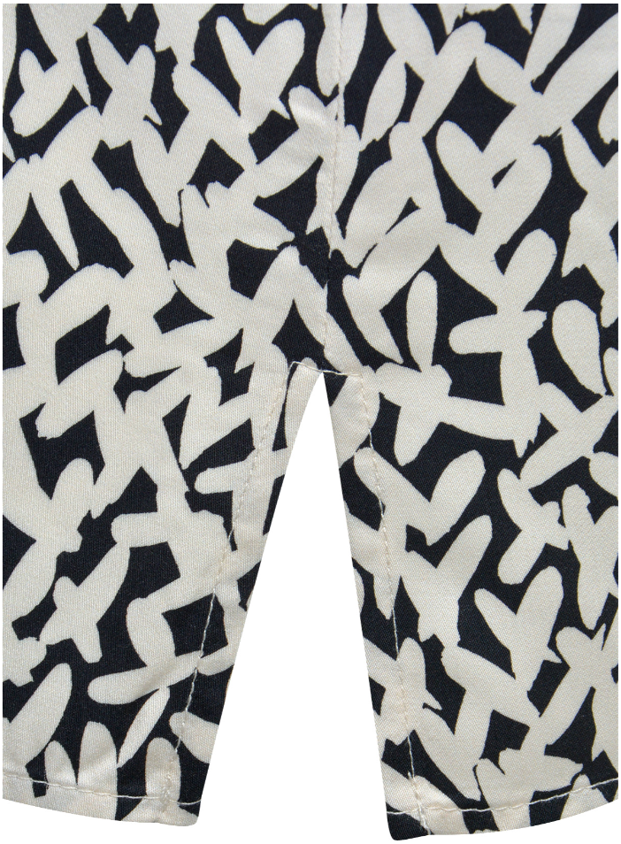 Milano Italy V-Neck Blouse in Black Print