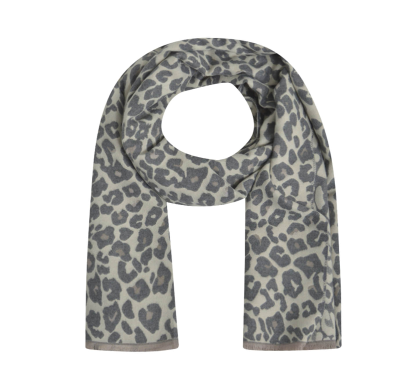 Milano Italy Leopard Print Scarf in Cream