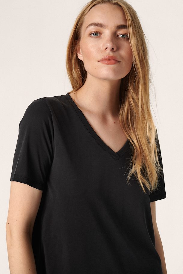 Slcolumbine V Neck T-Shirt in Black