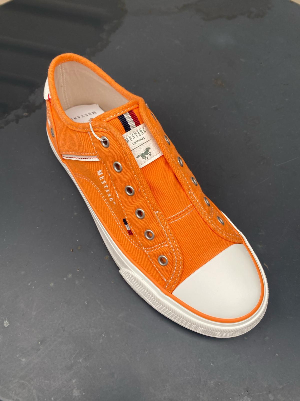 No Lace Trainers in Orange