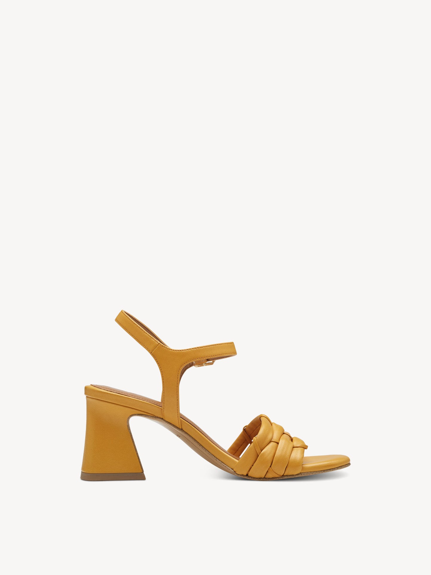 Heeled Sandal in Mango