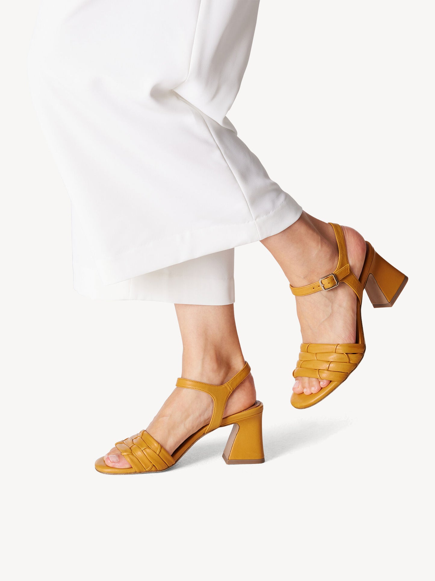 Heeled Sandal in Mango