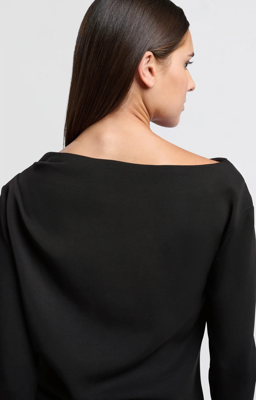Off-Shoulder Top in Black
