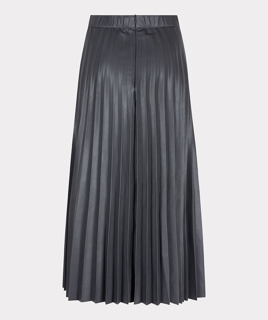 Pleated Skirt in Vegan Leather