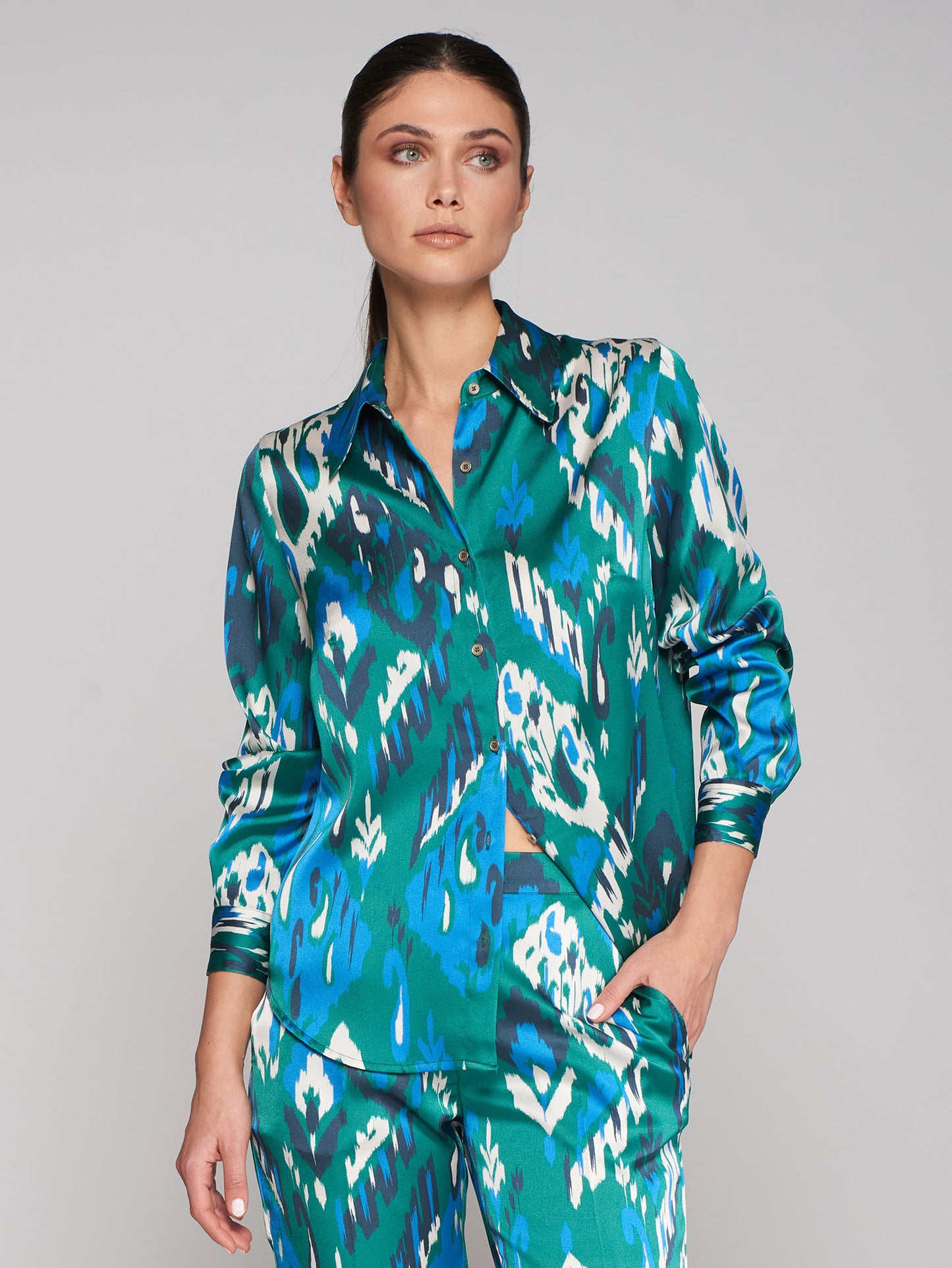 Vilagallo Patterned Blouse in Green