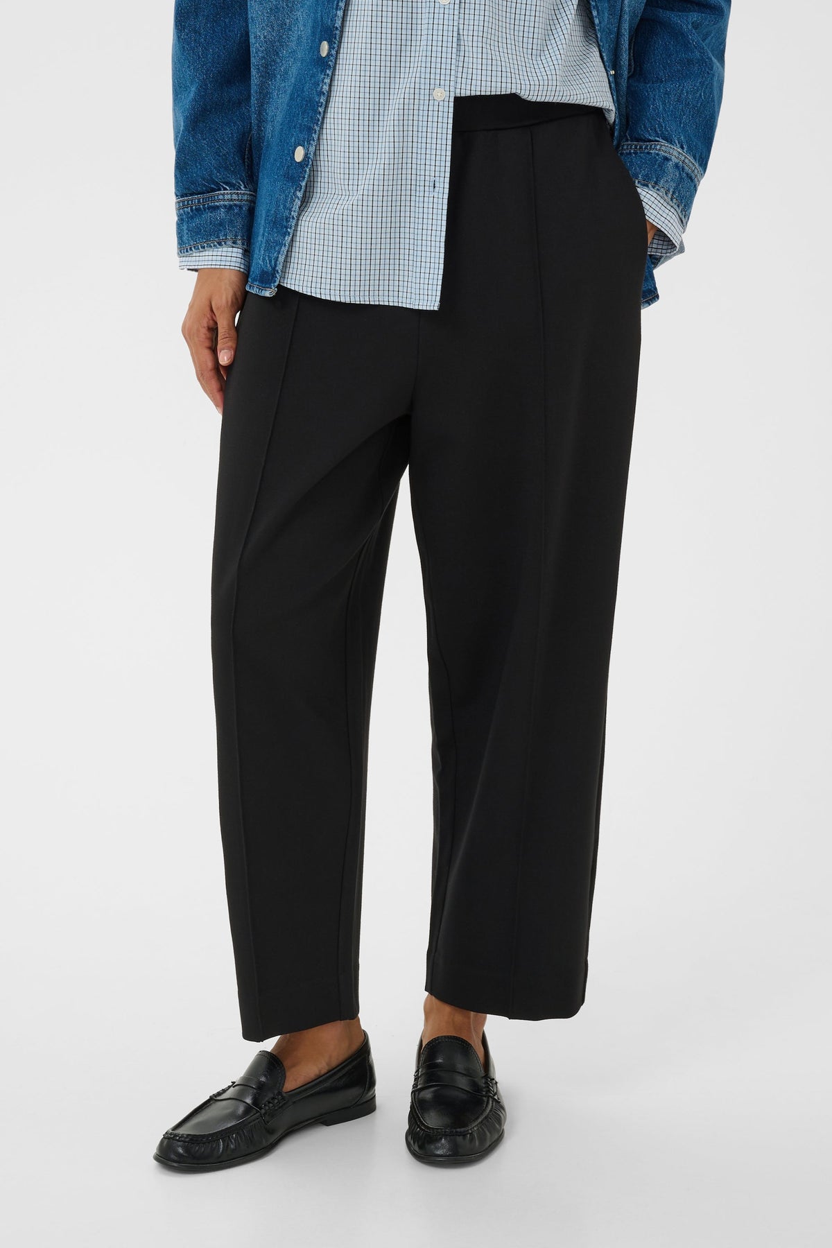 Part Two Colisa Cropped Barrel Trousers in Black