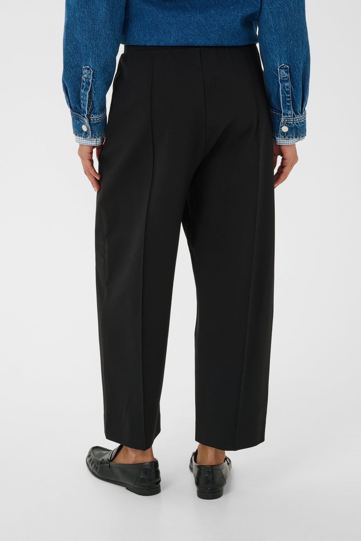 Part Two Colisa Cropped Barrel Trousers in Black