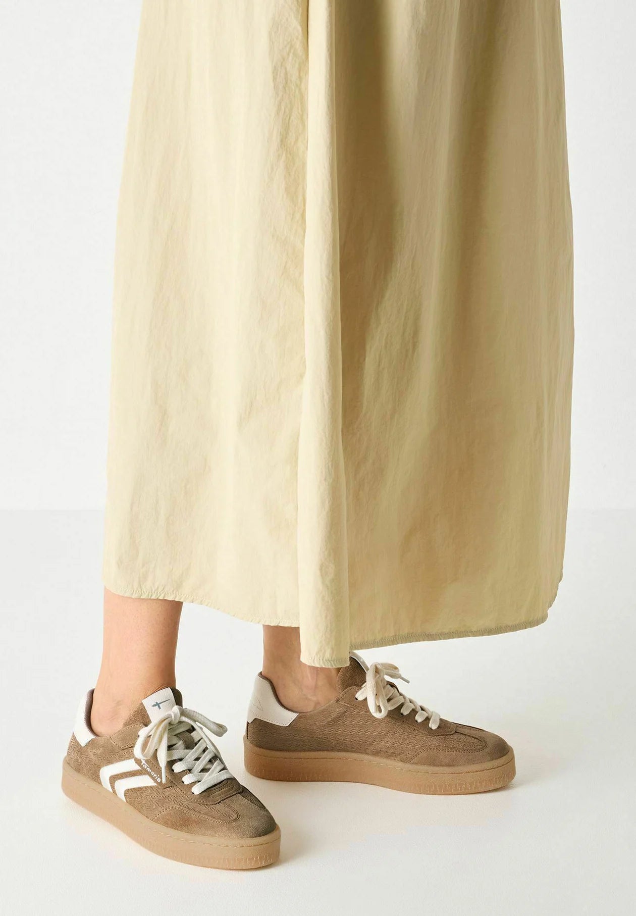 Tamaris Leather Sneaker - Taupe