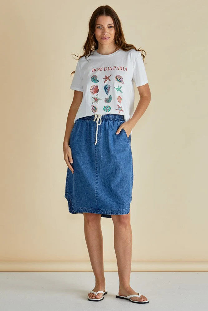 Betty Basics Ellia Crew Tee in Bom Dia Print