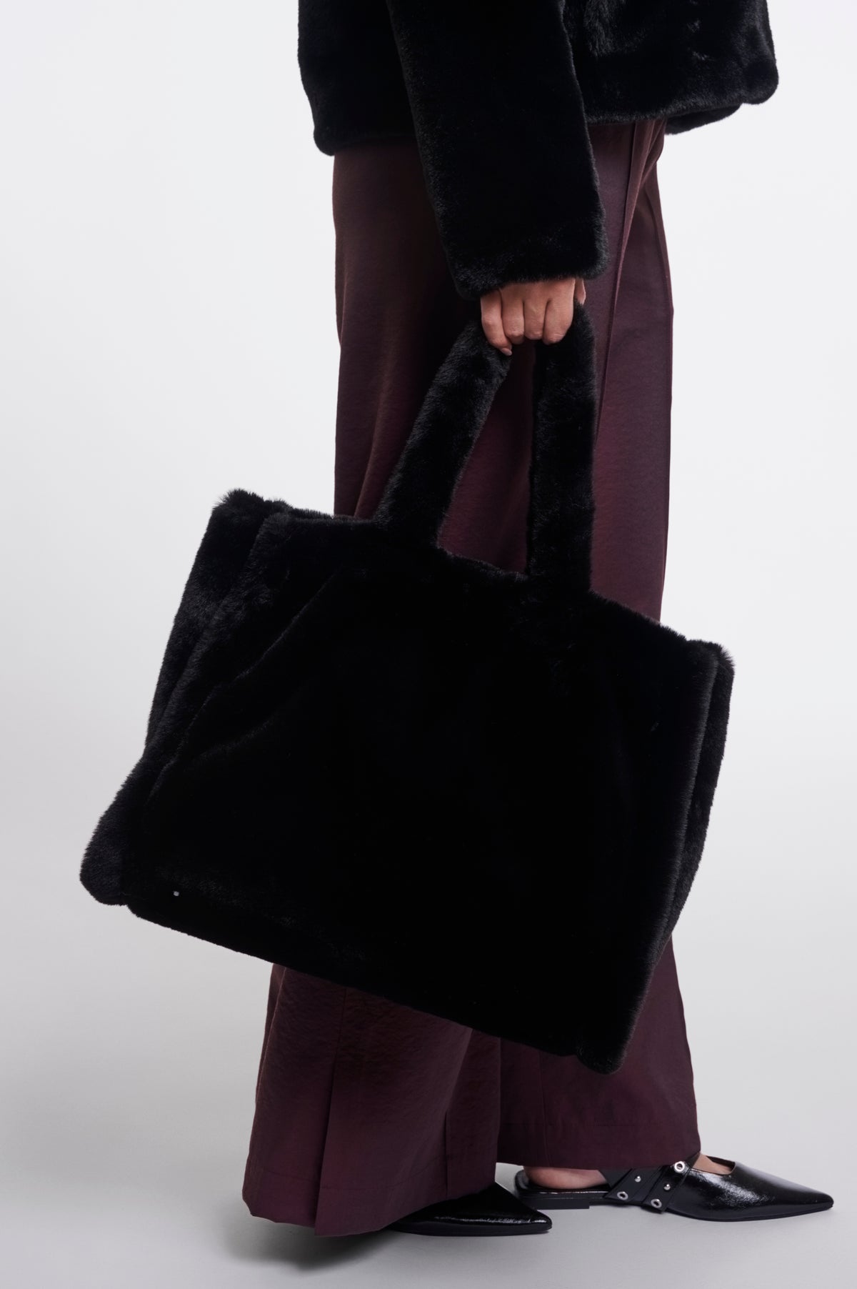Rino & Pelle Daan Faux Fur Shopper Bag in Black
