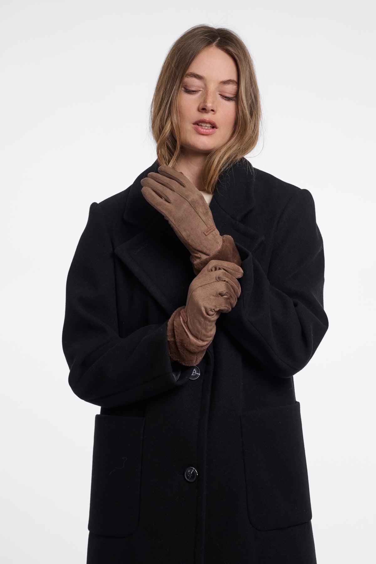 Rino & Pelle Danzo Faux Suede Gloves with Faux Fur Cuffs in Brown Russet