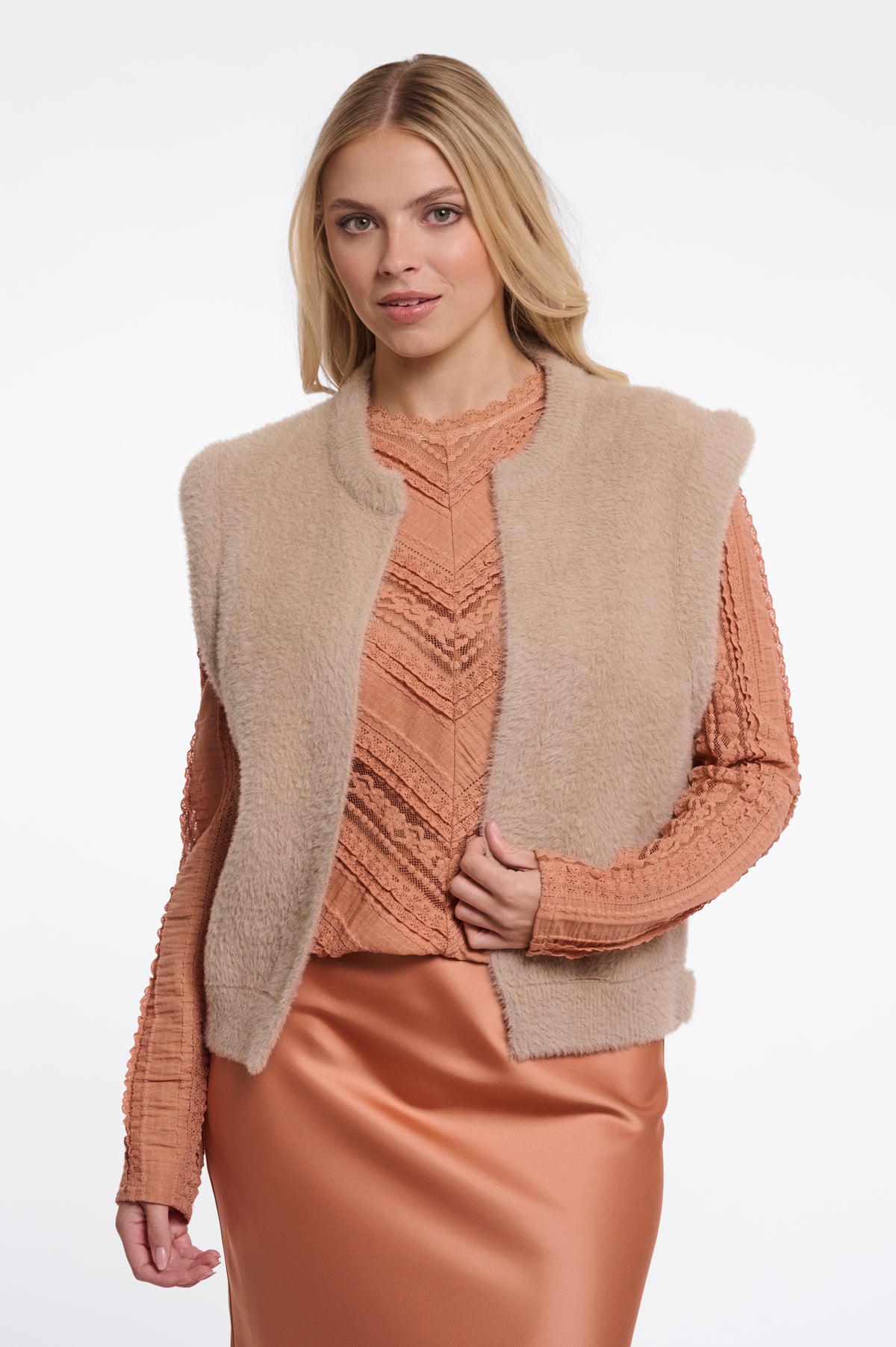 Rino & Pelle Elona Short Waistcoat in Oat