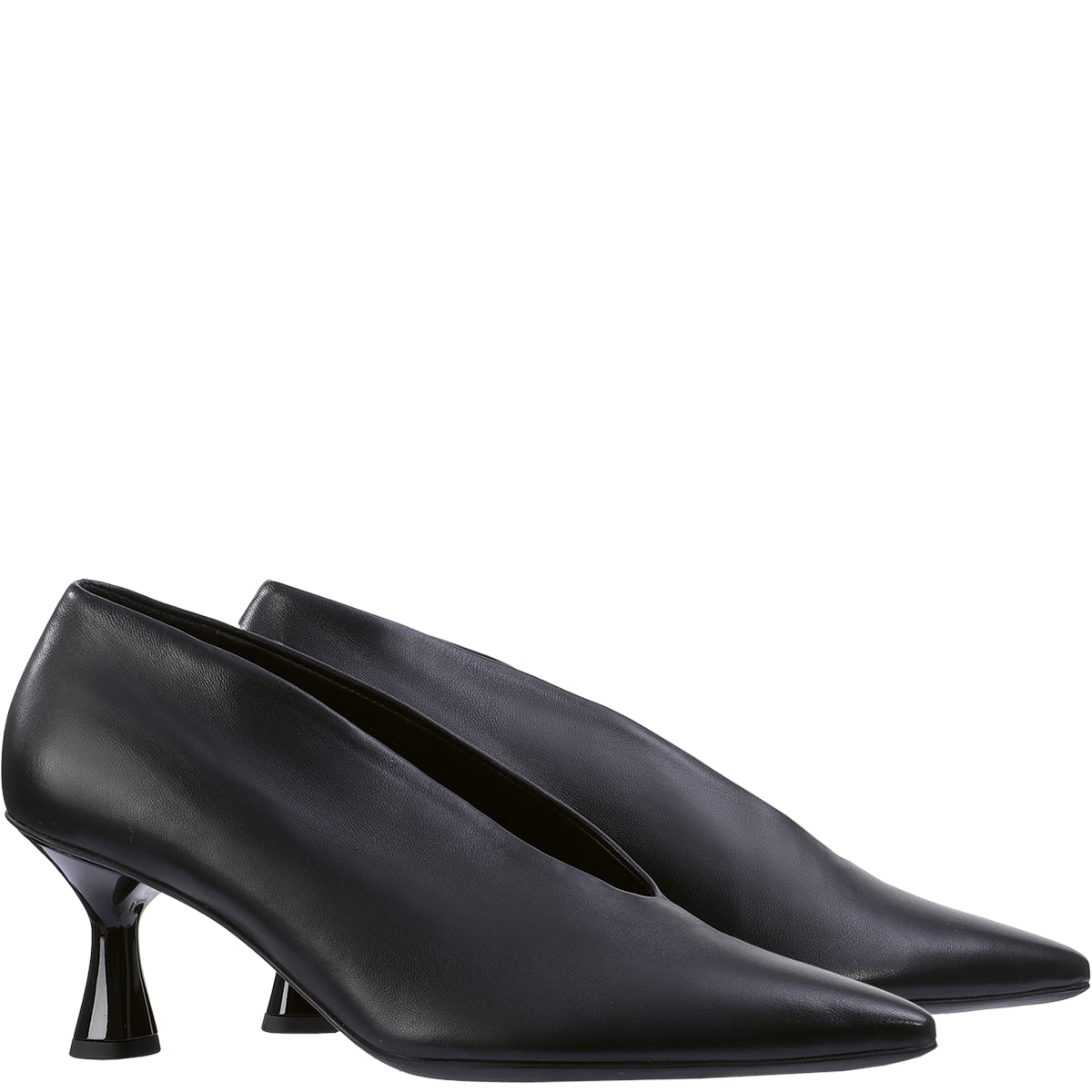 Low Heeled Court Shoe in Swcharz