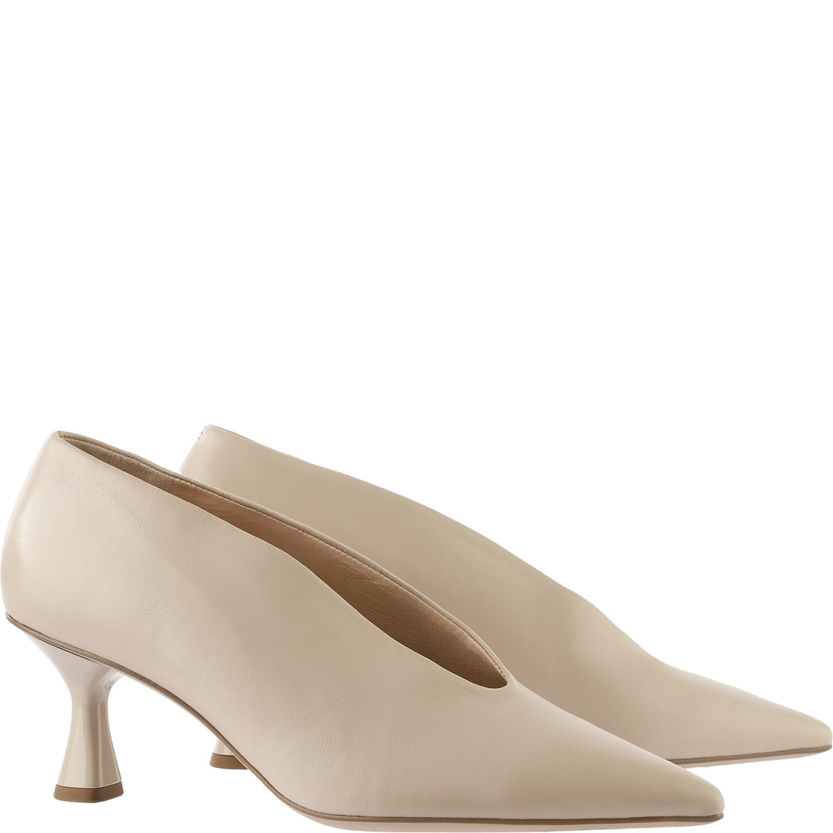 Low Court Shoe in Cashmere