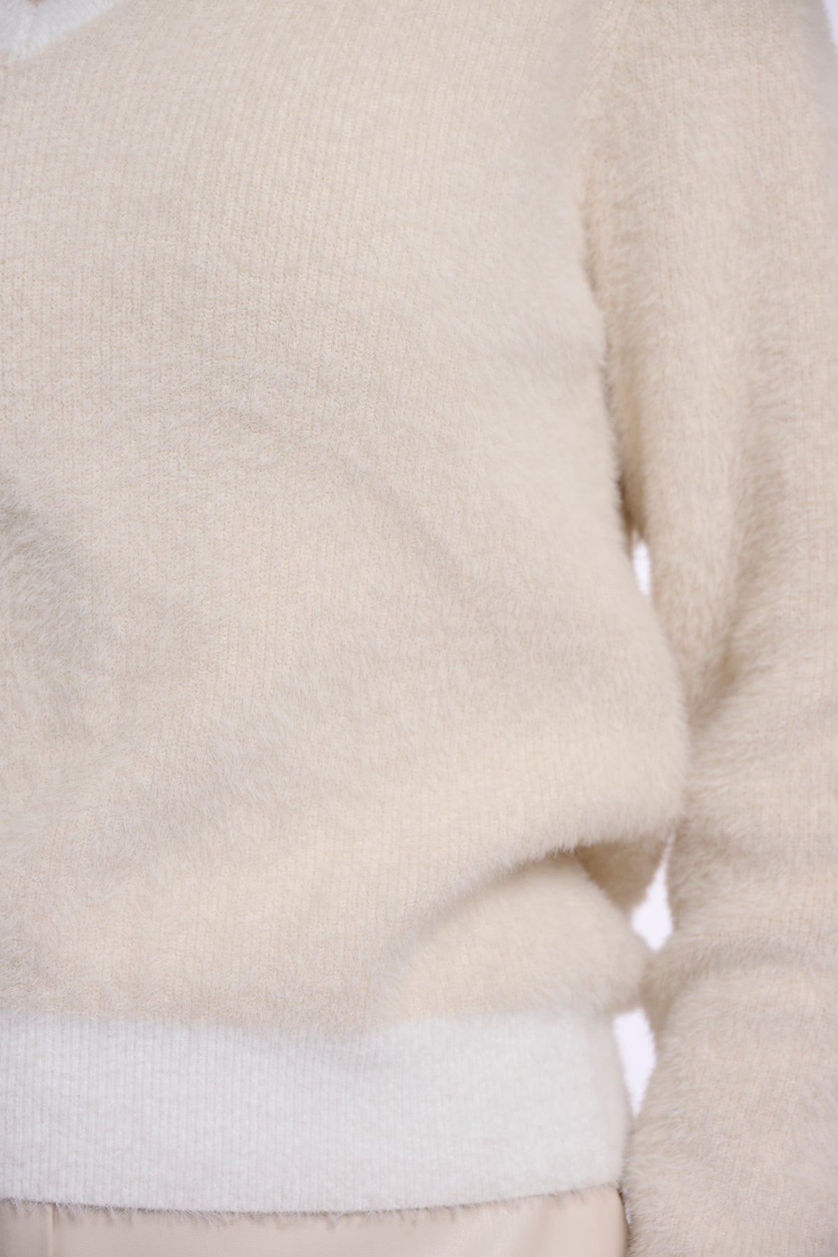 Rino & Pelle Keath V-Neck Jumper in Birch Snow