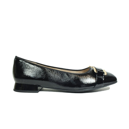 Caprice Court Show in Black Nappa