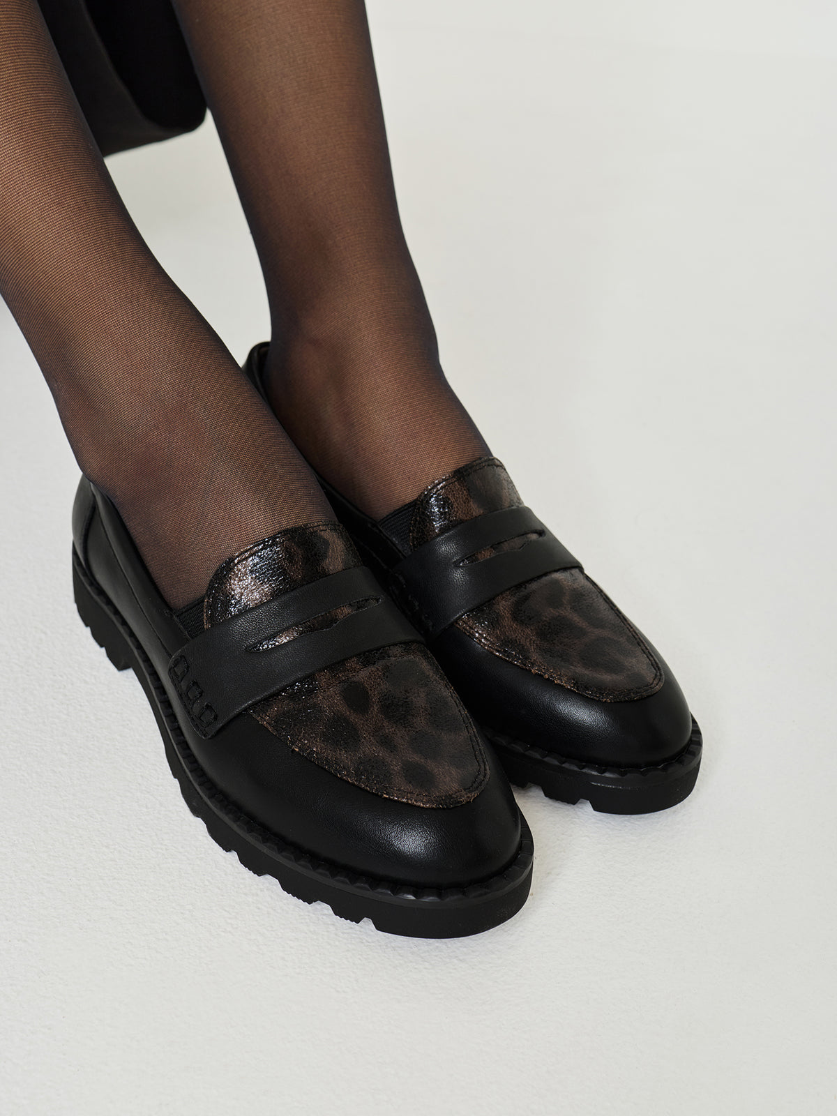 Tamaris Leopard Print Slippers