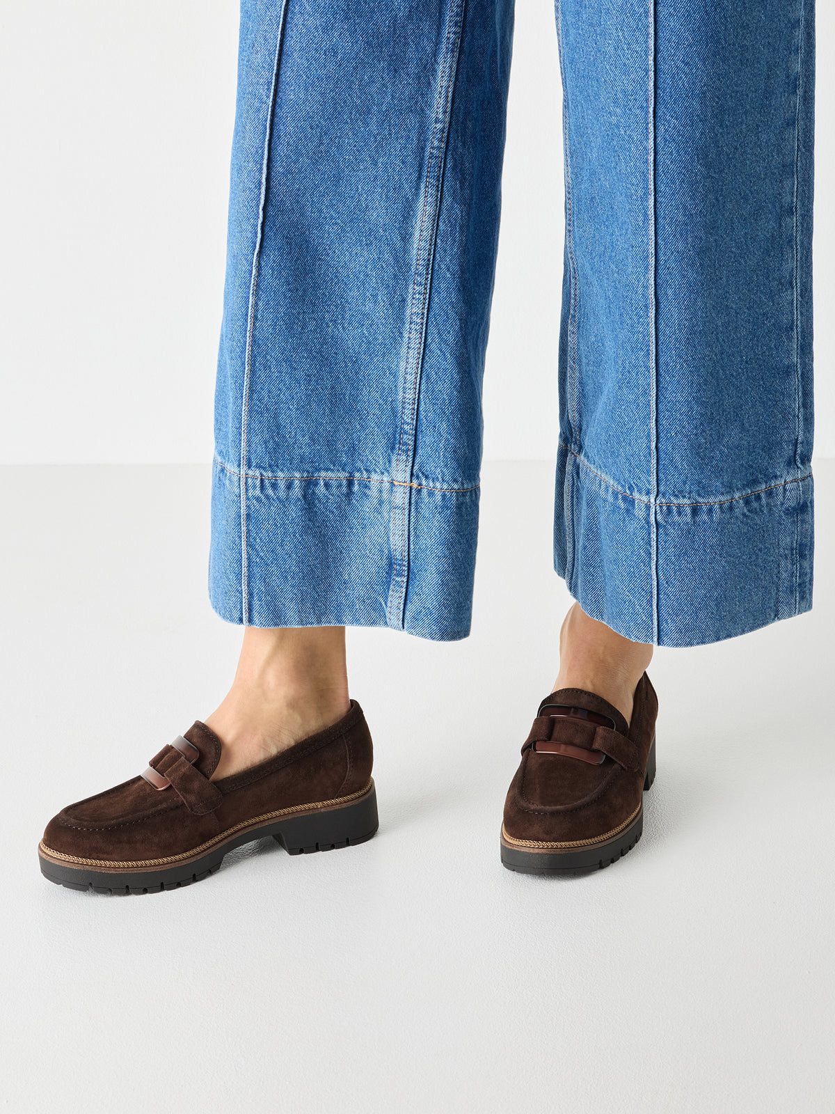 Tamaris Leather Slippers in Mocca
