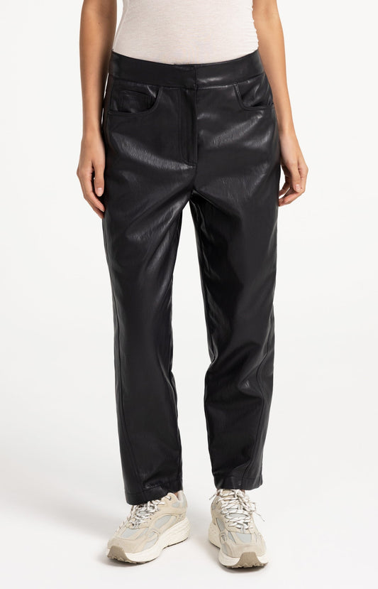 YAYA Faux Leather Carrot Fit Trousers in Black