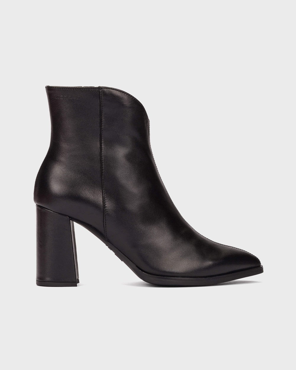 Wonders Aurora 44 Leather Ankle Boots in Black