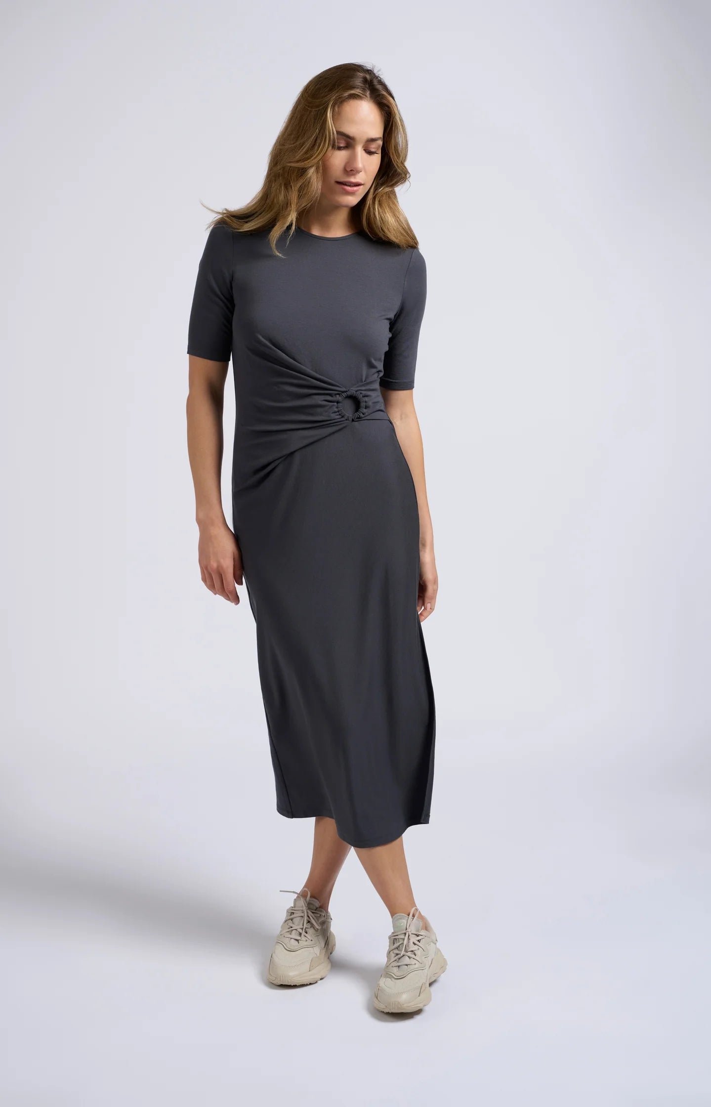 Short-sleeve Midi Dress in Anthracite