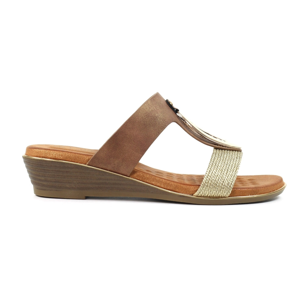 Porto Wedge Sandal in Brown