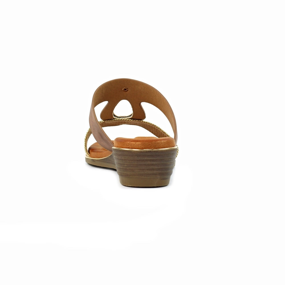 Porto Wedge Sandal in Brown