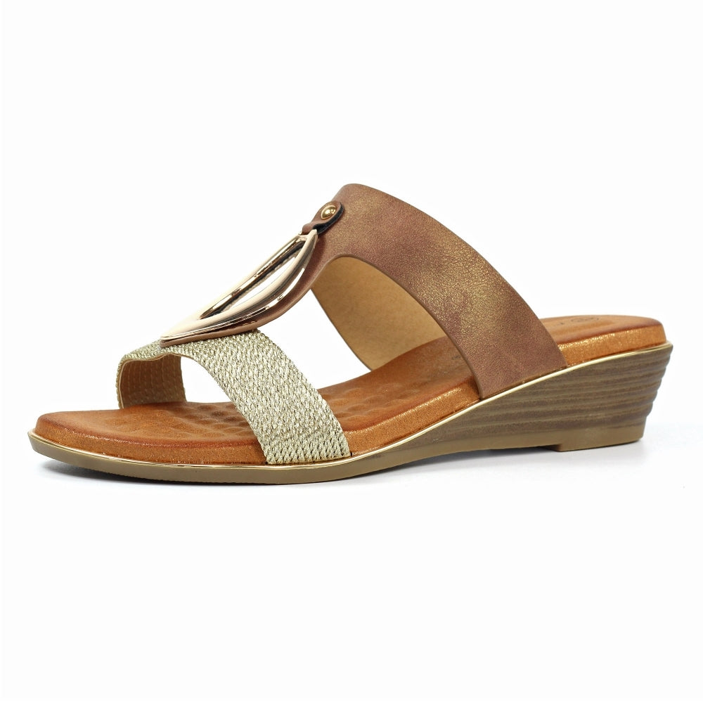 Porto Wedge Sandal in Brown