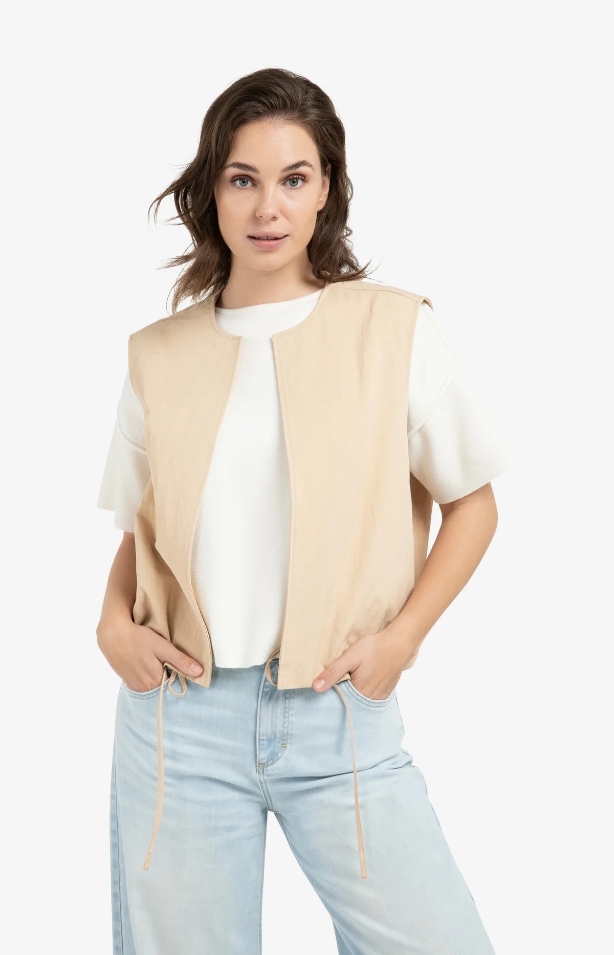 Yaya Sleeveless Summer Jacket in Desert Beige