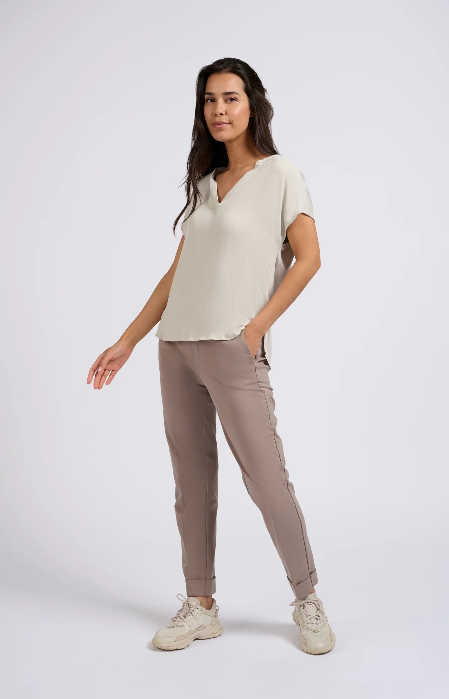 V-neck Short Sleeve Top in Moonstruck Grey