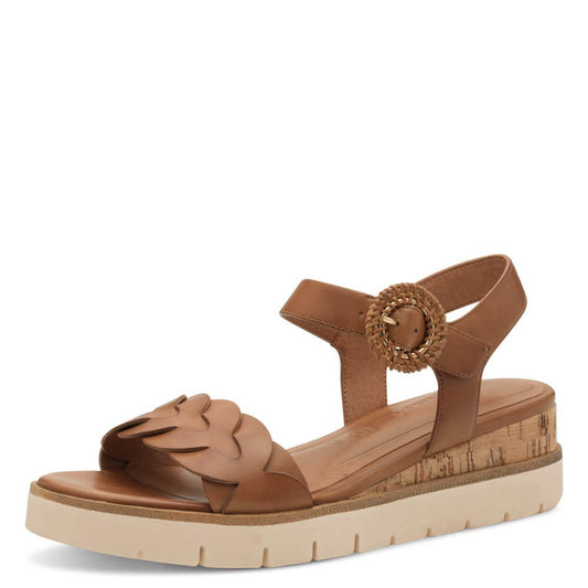 Tamaris Buckle Sandal in Cognac