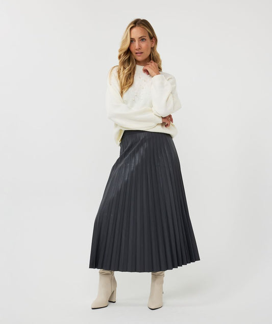 Pleated Skirt in Vegan Leather