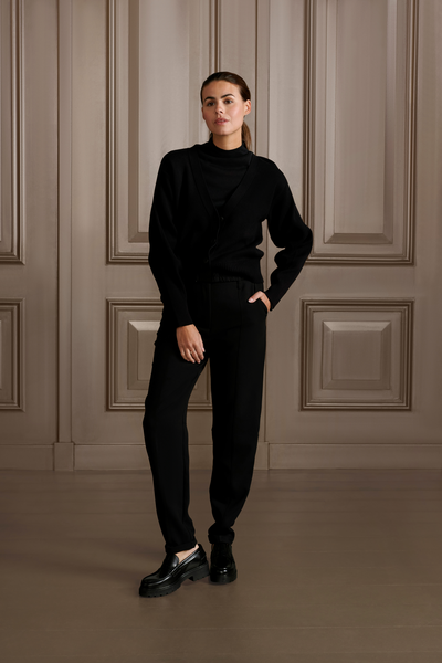 High-waisted Straight Leg Trouser in Black