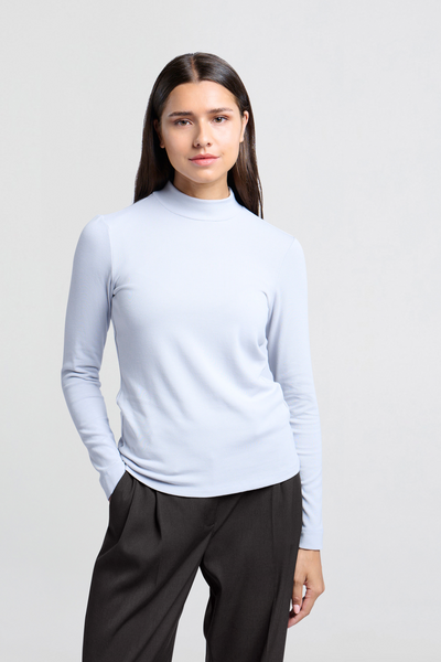 Turtleneck Long-sleeve in Ice Blue