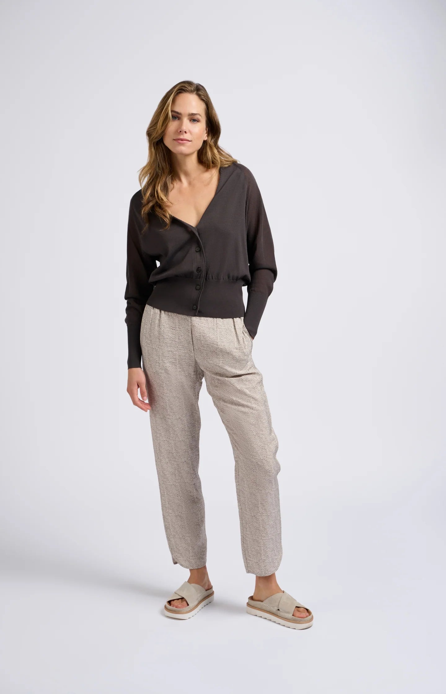 Woven Trousers in Moonstruck Grey