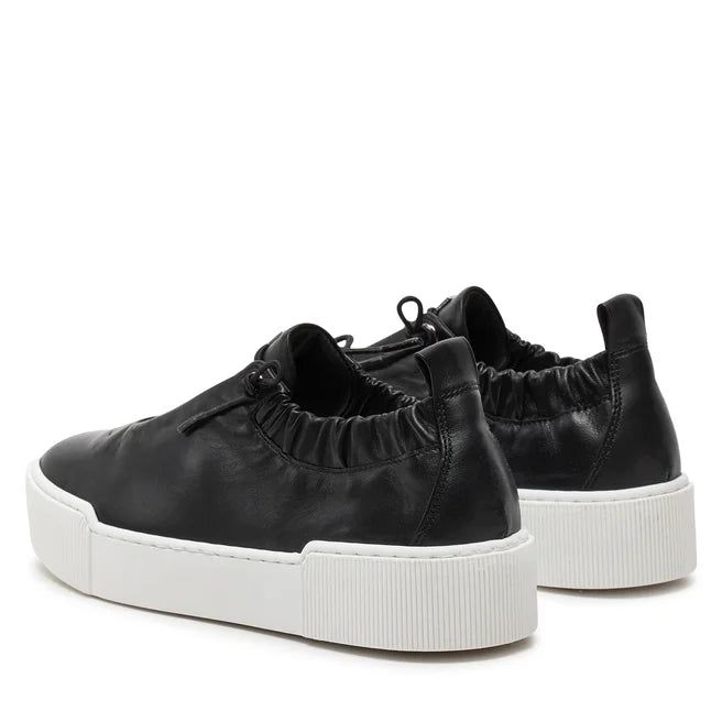 Blade Sneakers in Black